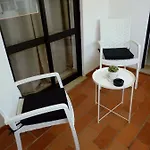 아파트 Ricana House