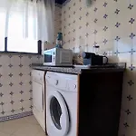 아파트 Ricana House